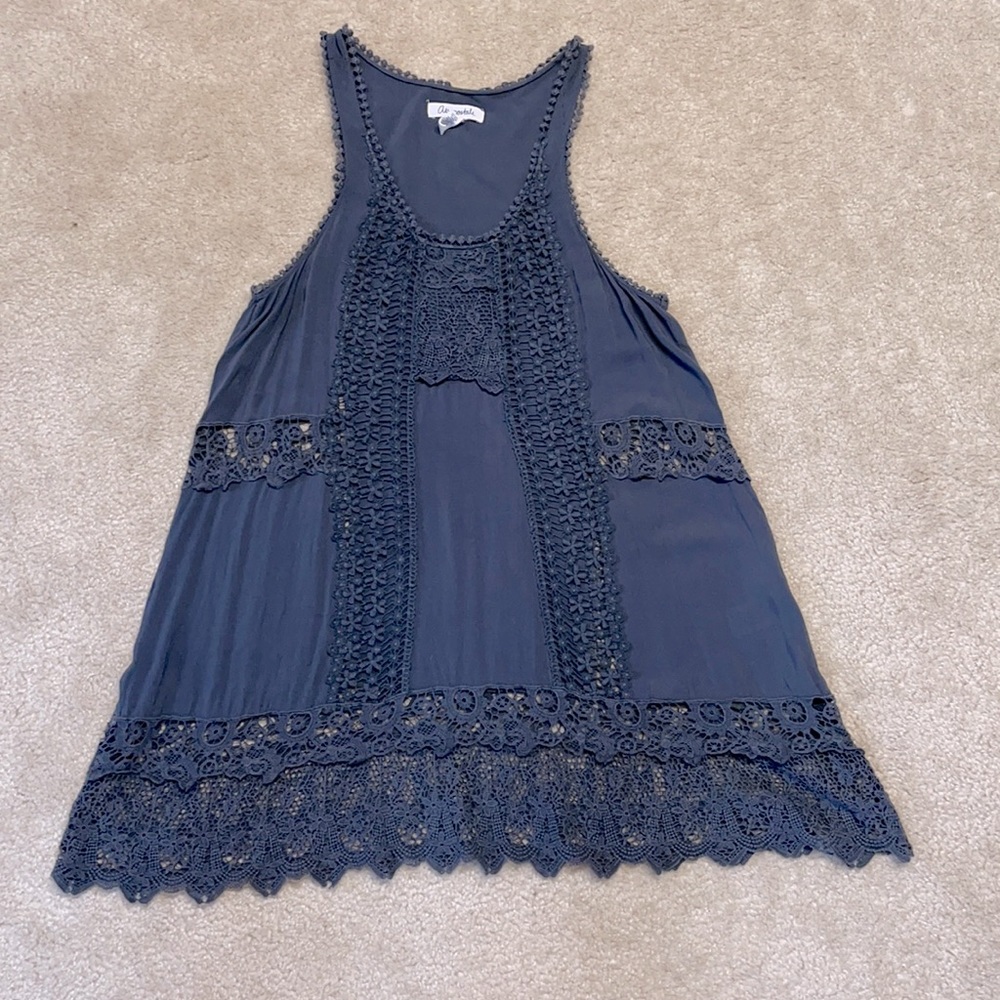 EUC crochet tank